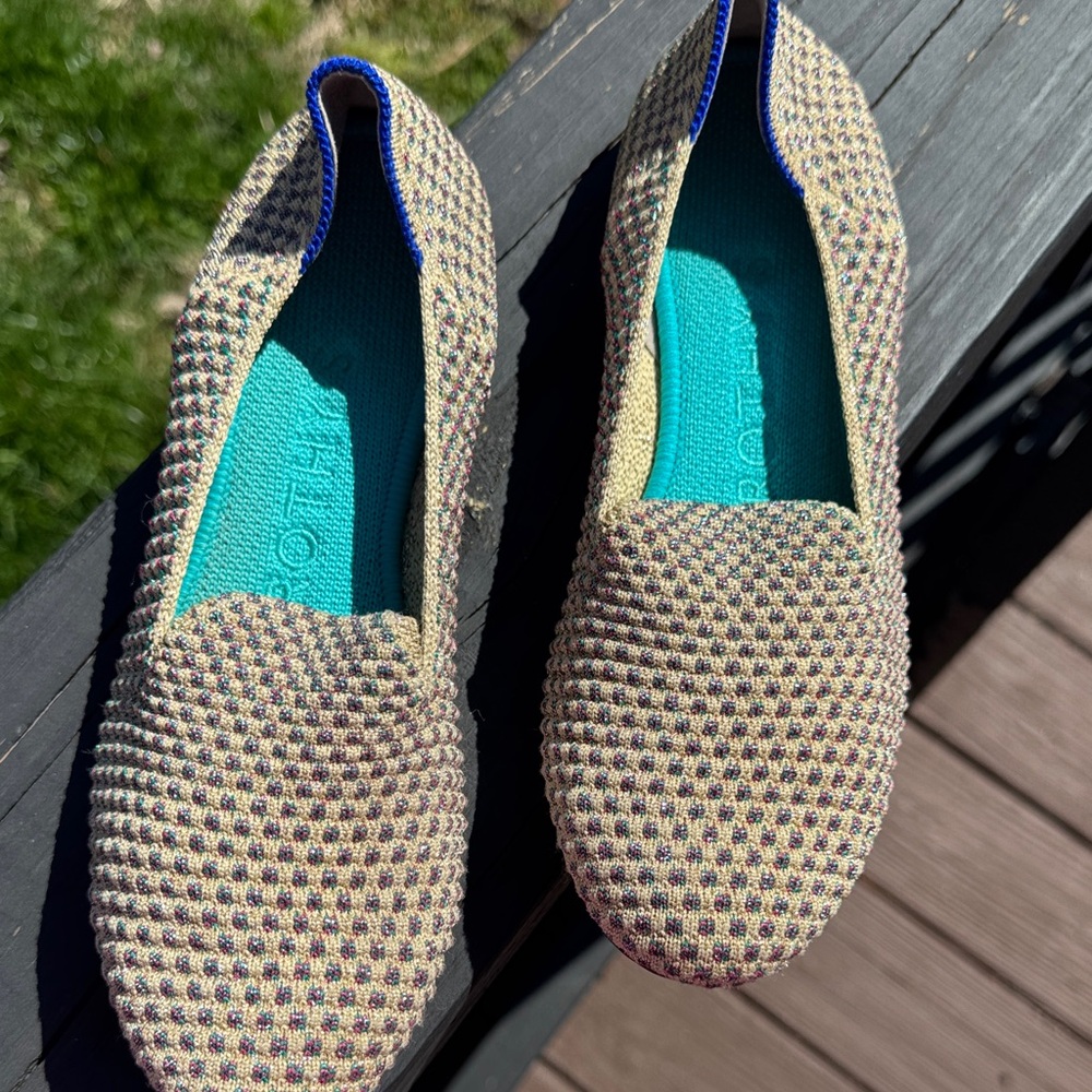 Rothy's Women's Blue and Tan Patterned Flats